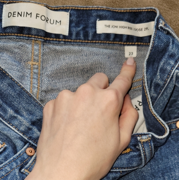 Aritzia DENIM FORUM high rise joni loose - Picture 2 of 3